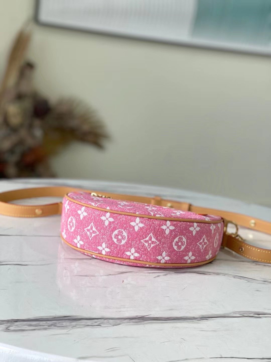 Louis Vuitton M81098 Loop 24cm Pink