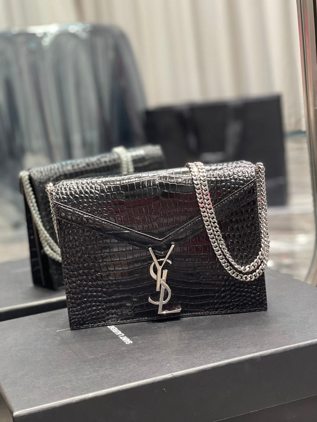 Saint Laurent Cassandra Medium Chain Bag In Grain De Poudre Embossed 22cm Black