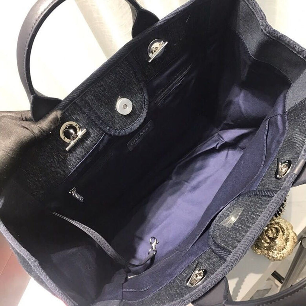 Chanel Deauville Tote 38cm Canvas Bag Spring/Summer Collection Dark Blue Denim/White
