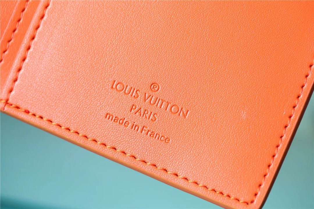 Louis Vuitton Brazza Wallet 19cm