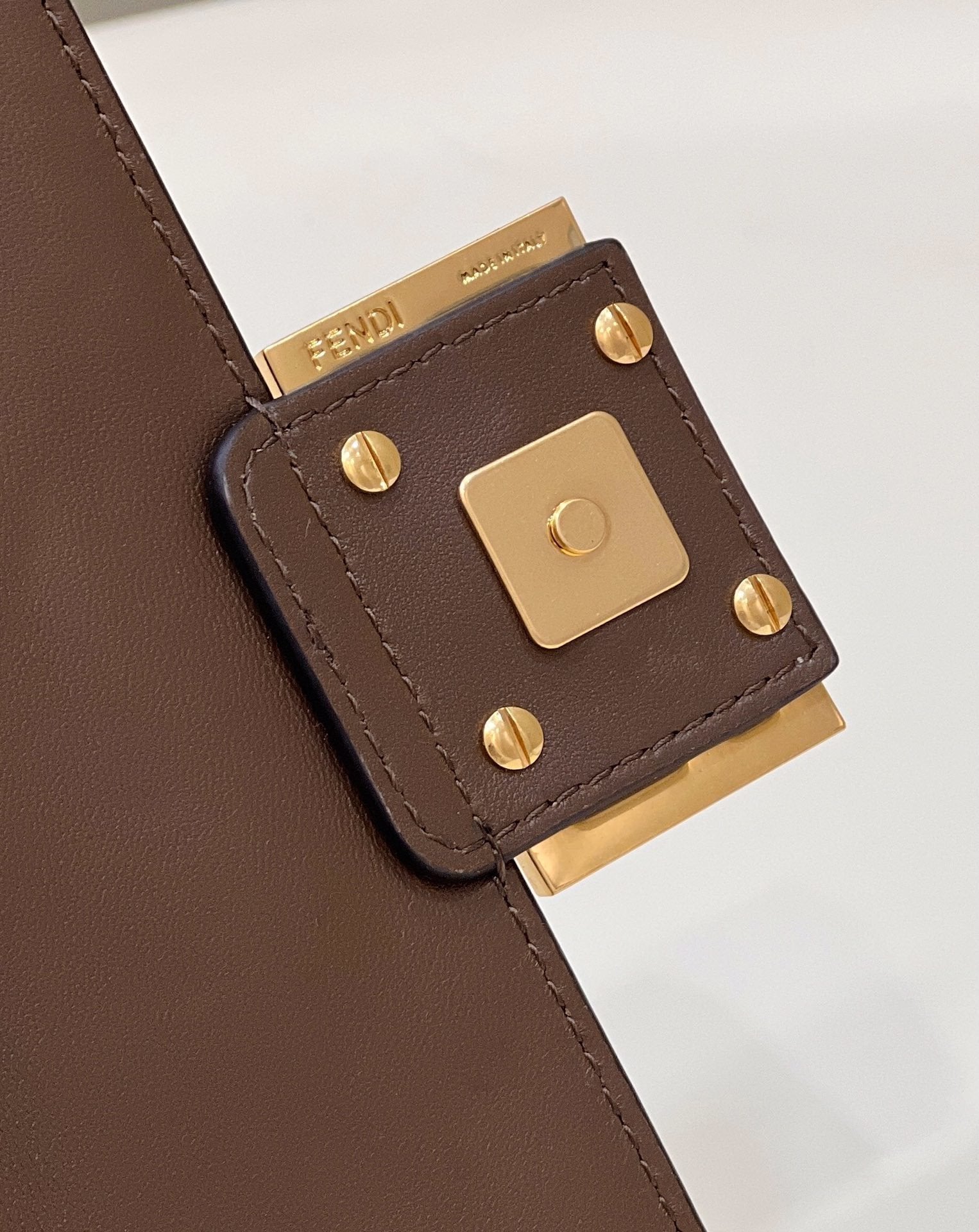 Fendi Baguette Bag 19cm Brown
