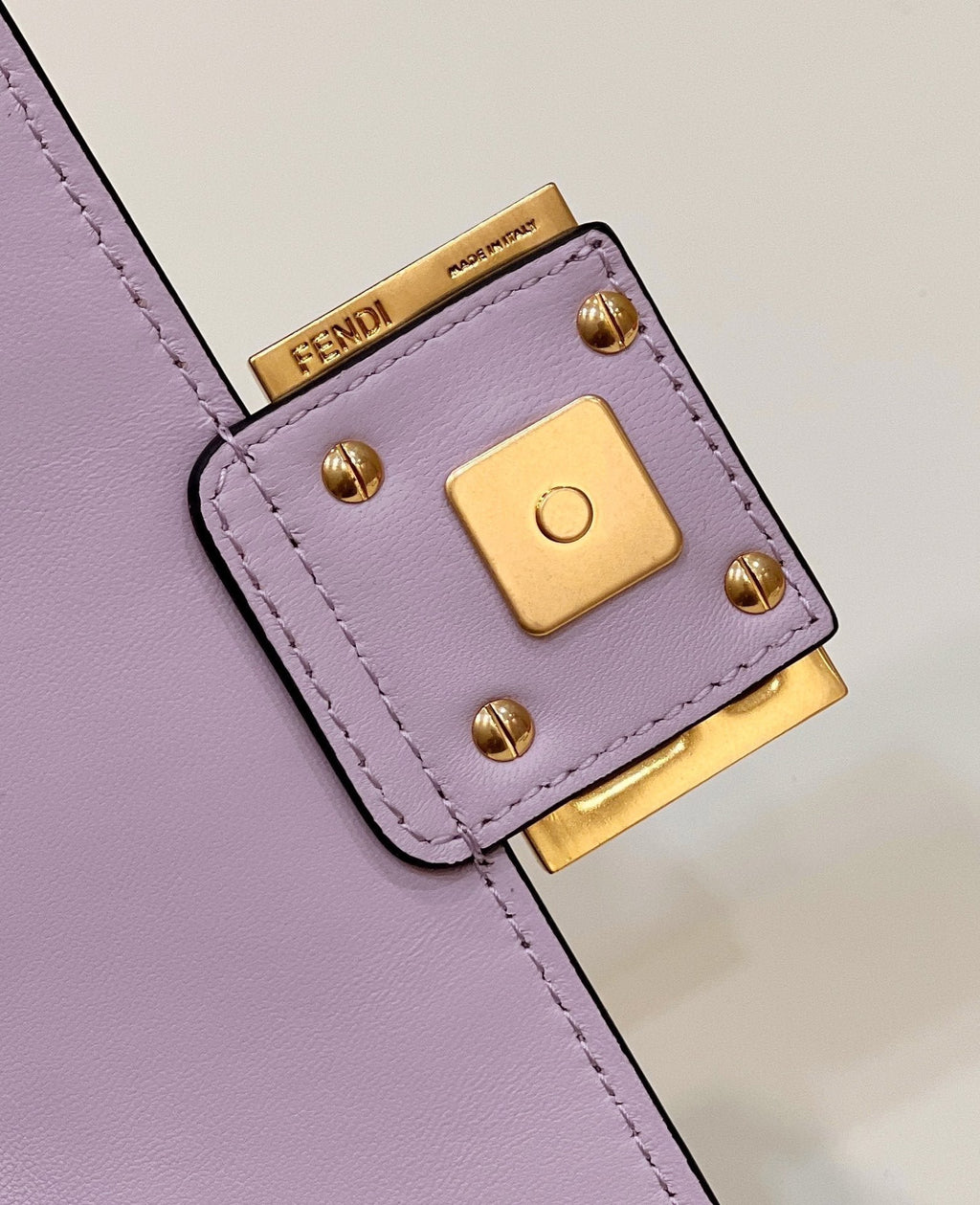 Fendi Baguette Bag 19cm Purple