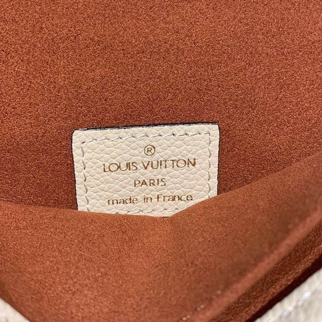 Louis Vuitton Pochette Métis Bag 25cm Monogram Empreinte Canvas Spring/Summer Collection M53940 Crème Beige/Caramel