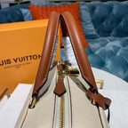 Louis Vuitton Speedy Bandouliere Bag 25cm Monogram Empreinte Leather Spring/Summer Collection M44736, Cr?me Caramel