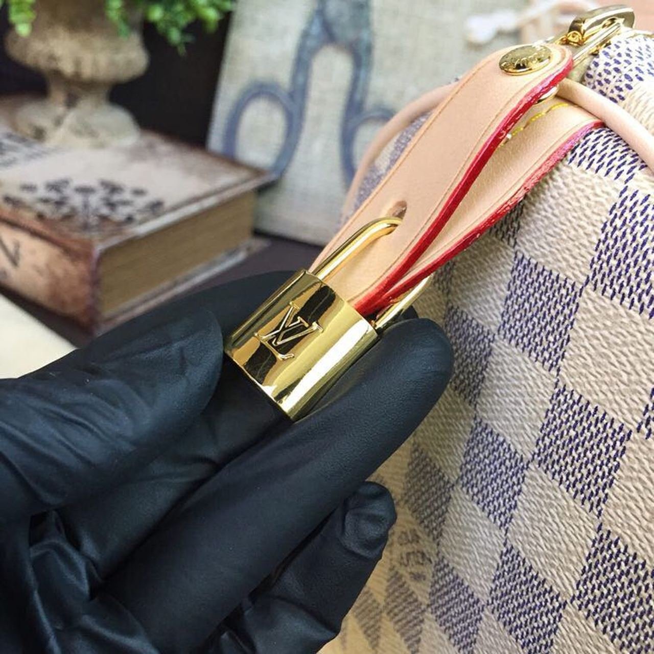 Louis Vuitton Speedy Bag 30cm Damier Azur Canvas Spring/Summer Collection N41370, White