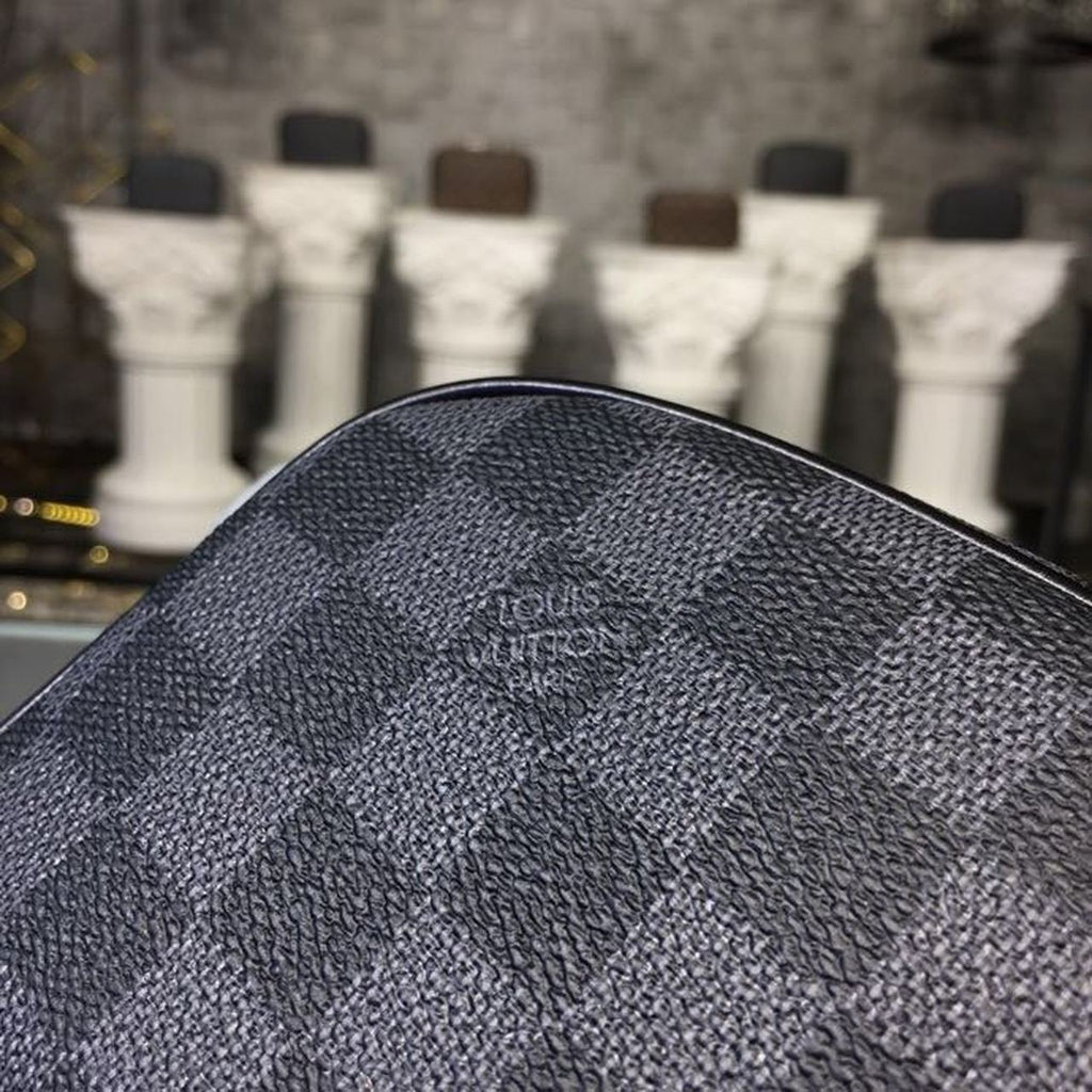 Louis Vuitton King Size Toiletry Bag 28cm Damier Graphite Canvas Spring/Summer Collection N47527, Black