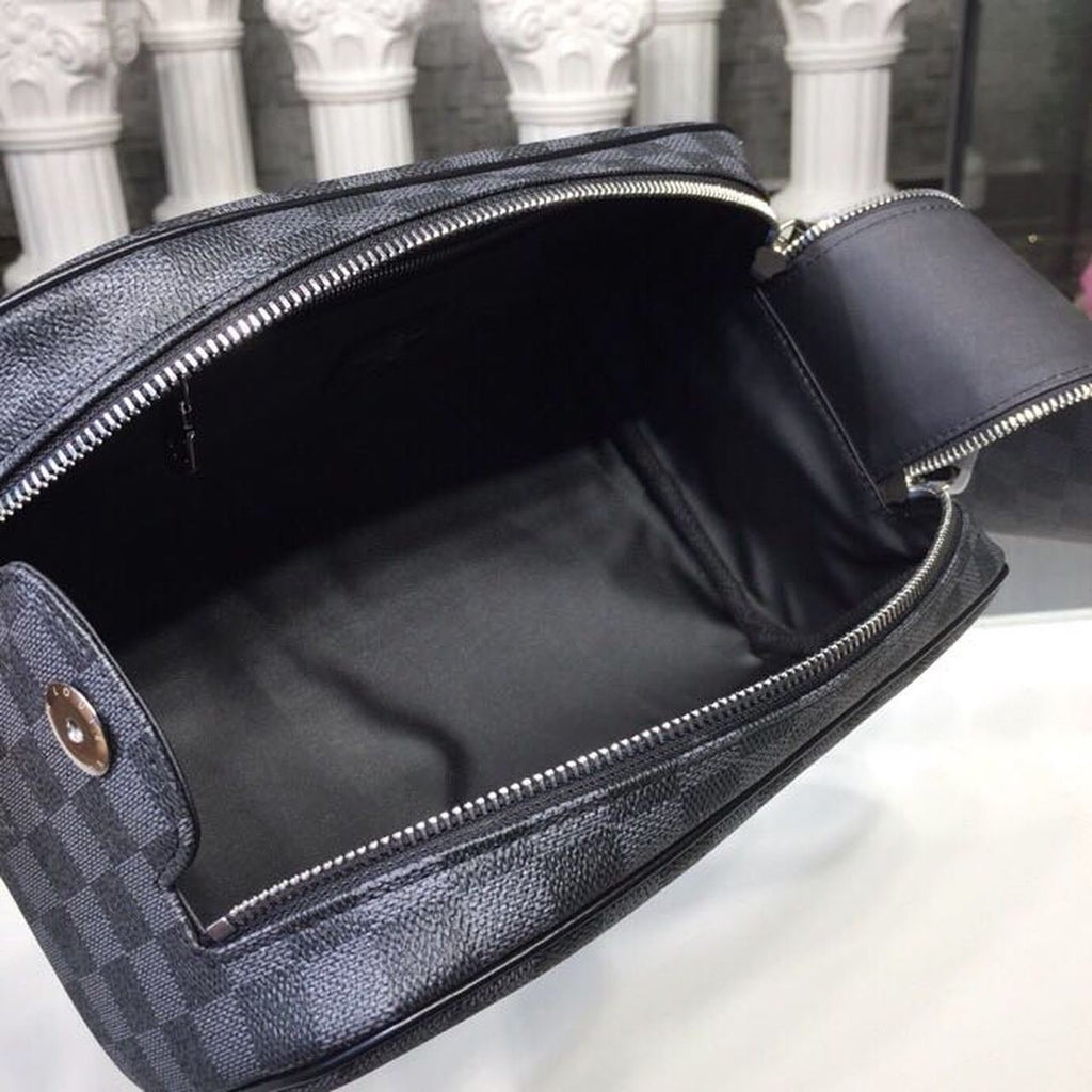 Louis Vuitton King Size Toiletry Bag 28cm Damier Graphite Canvas Spring/Summer Collection N47527, Black