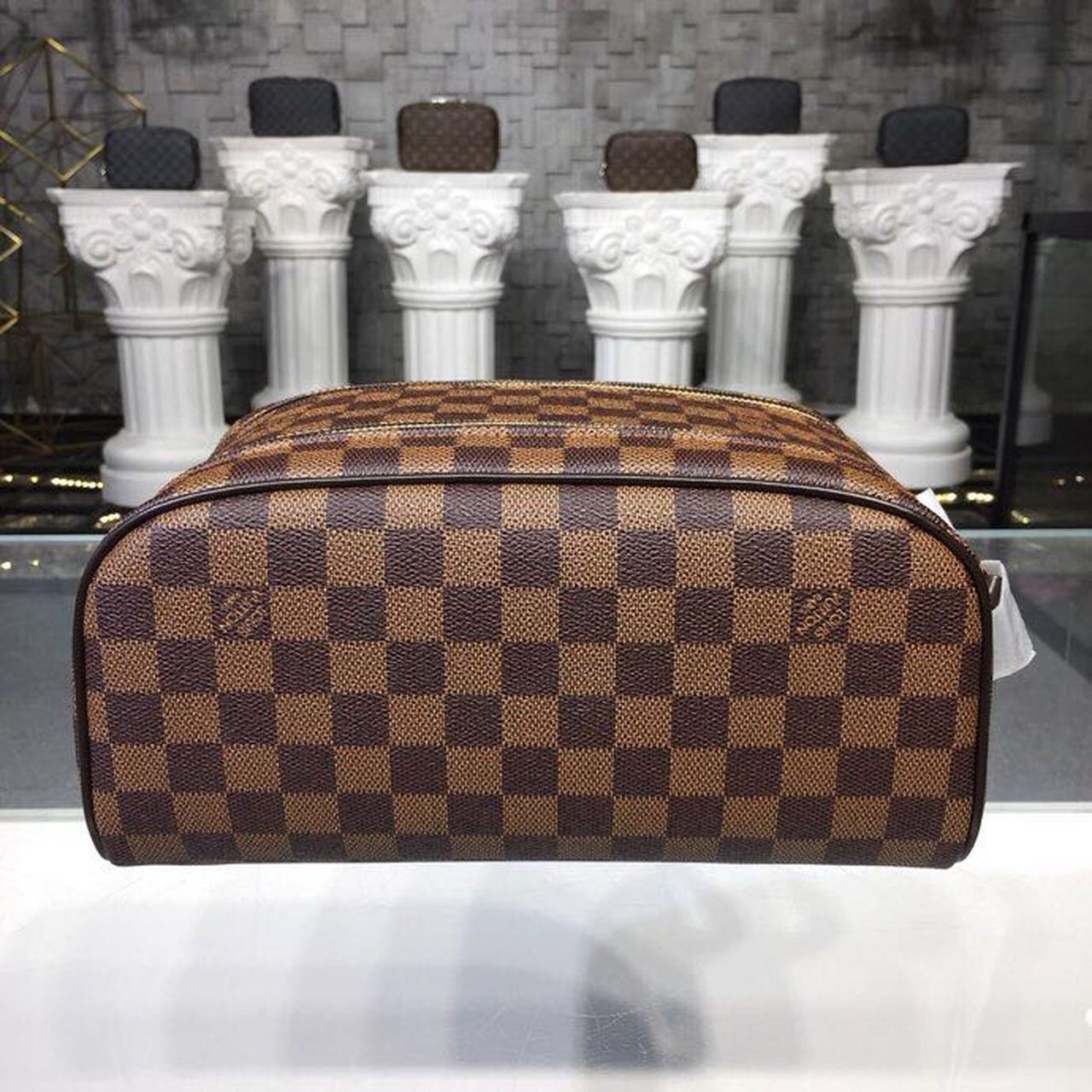 Louis Vuitton King Size Toiletry Bag 28cm Damier Ebene Canvas Spring/Summer Collection N47527, Brown