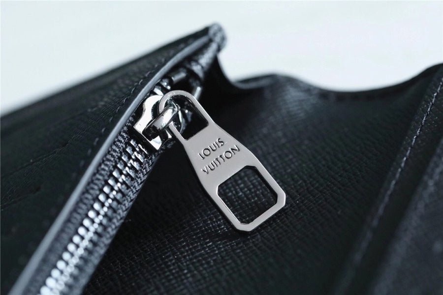 Louis Vuitton M80465 Brazza Wallet 19cm