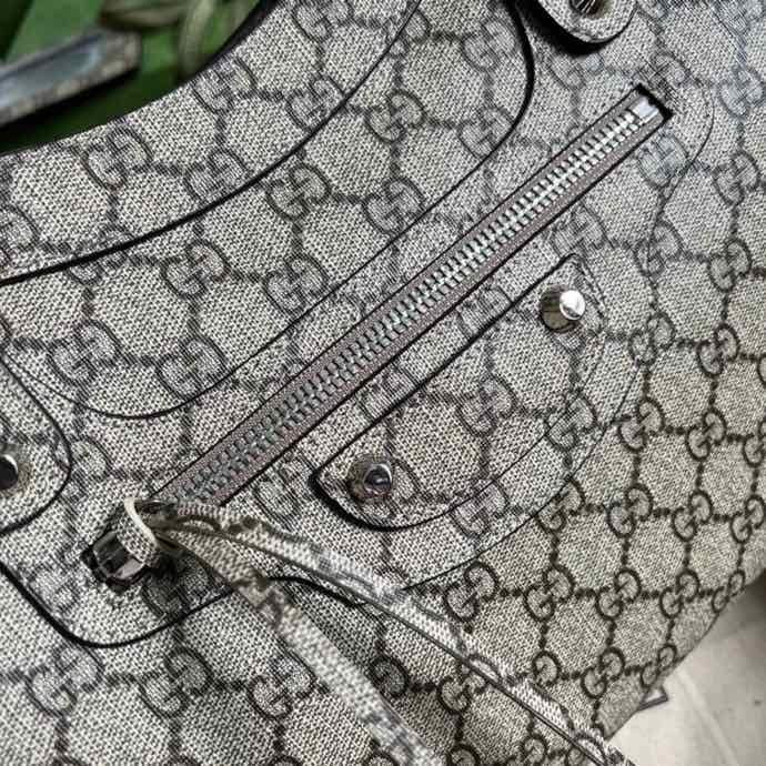 Gucci Luggage Beige For Women And Men 15in/39cm GG