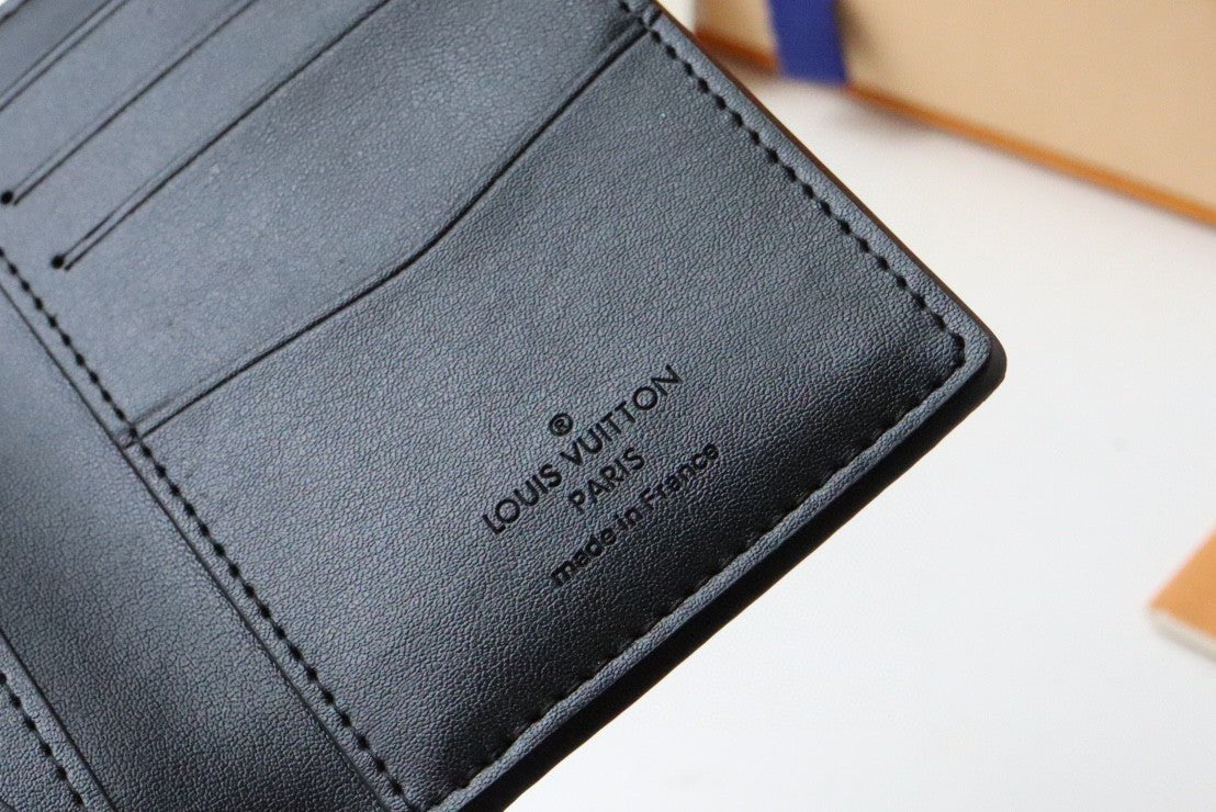 Louis Vuitton Wallet 8cm Black