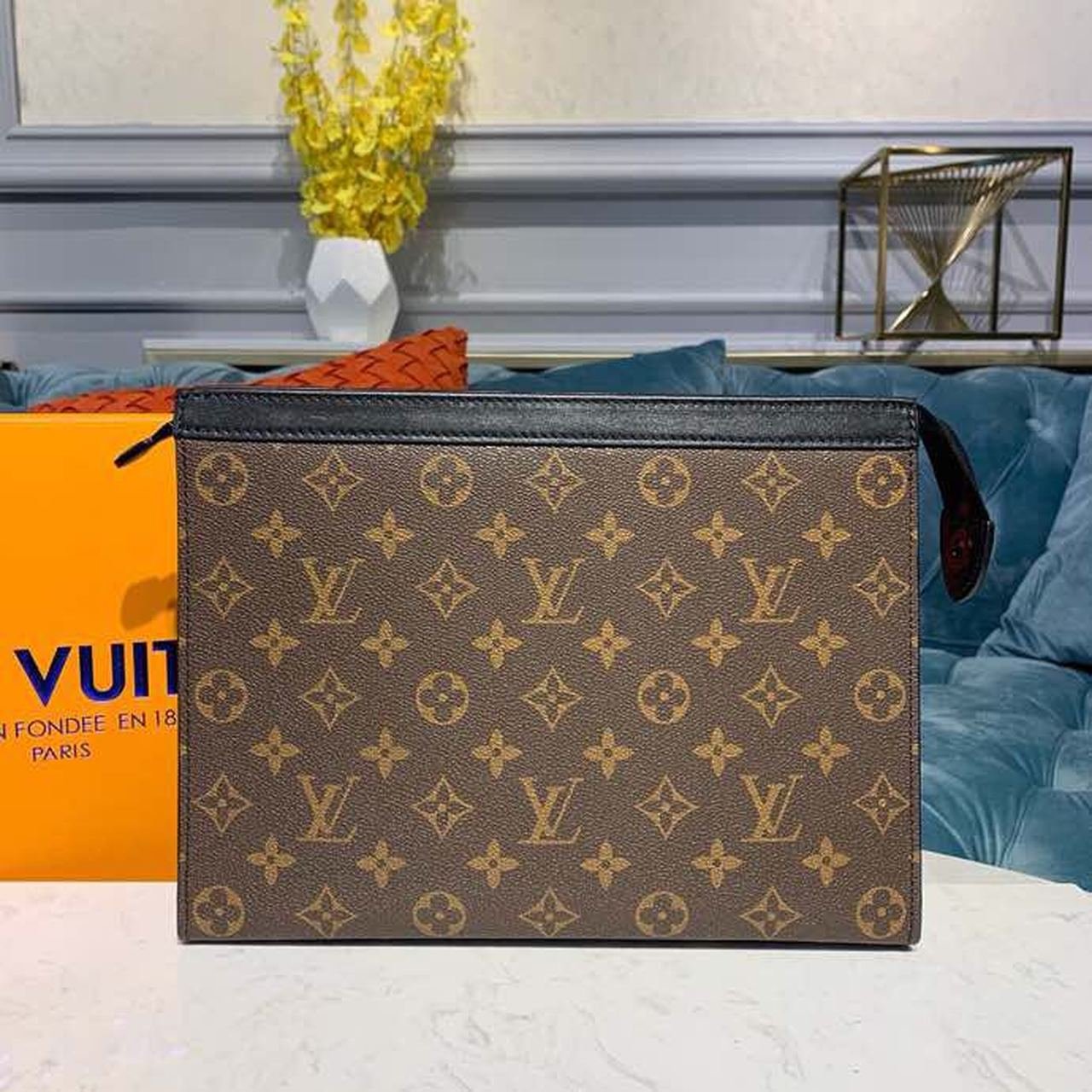 Louis Vuitton Pochette Voyage 28cm Monogram Canvas Spring/Summer Collection M47543, Brown