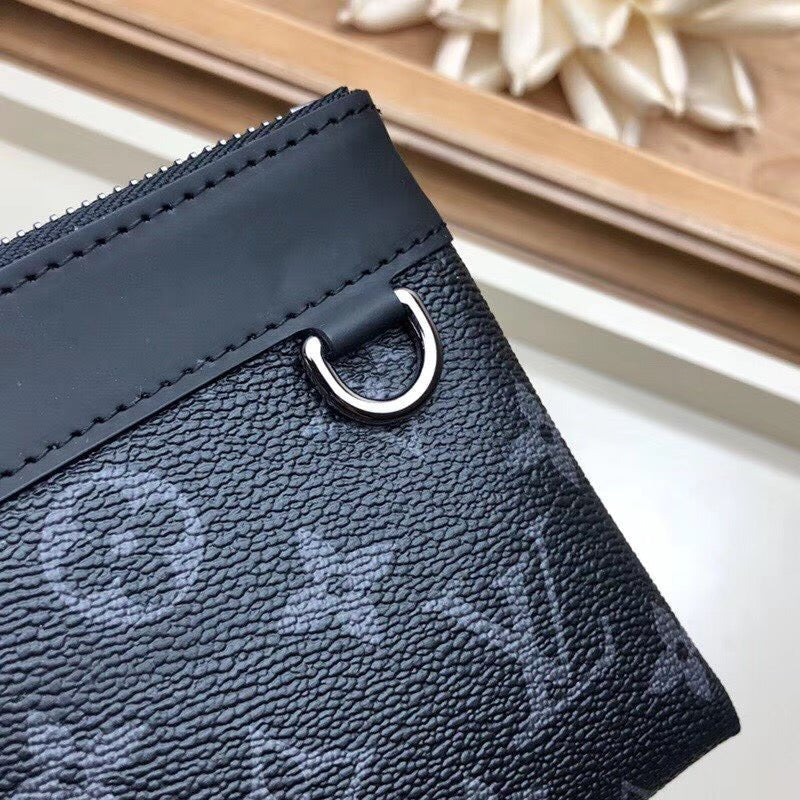 Louis Vuitton Discovery Pochette PM Monogram