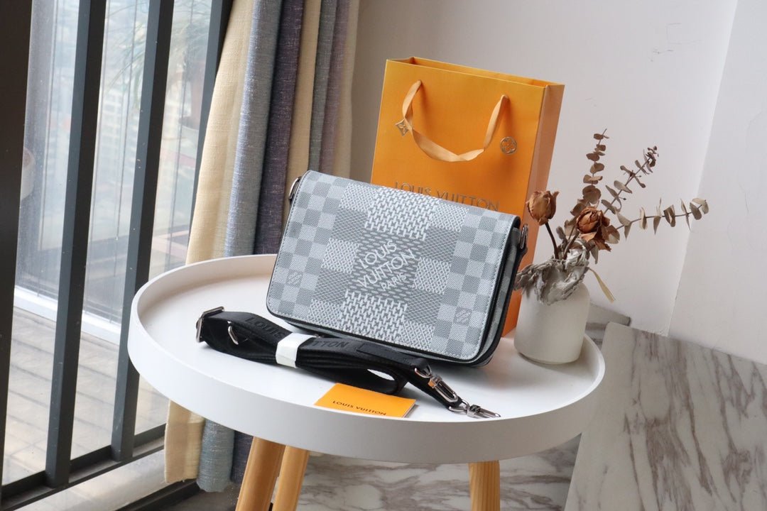 Louis Vuitton N50013 Studio Messenger 24cm