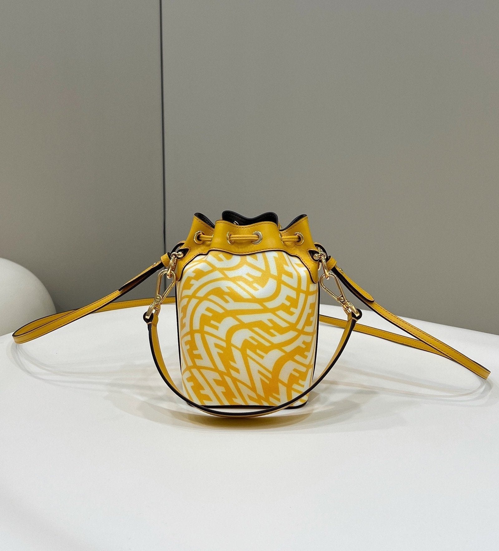 Fendi Vertigo Bucket Bag 18cm Yellow