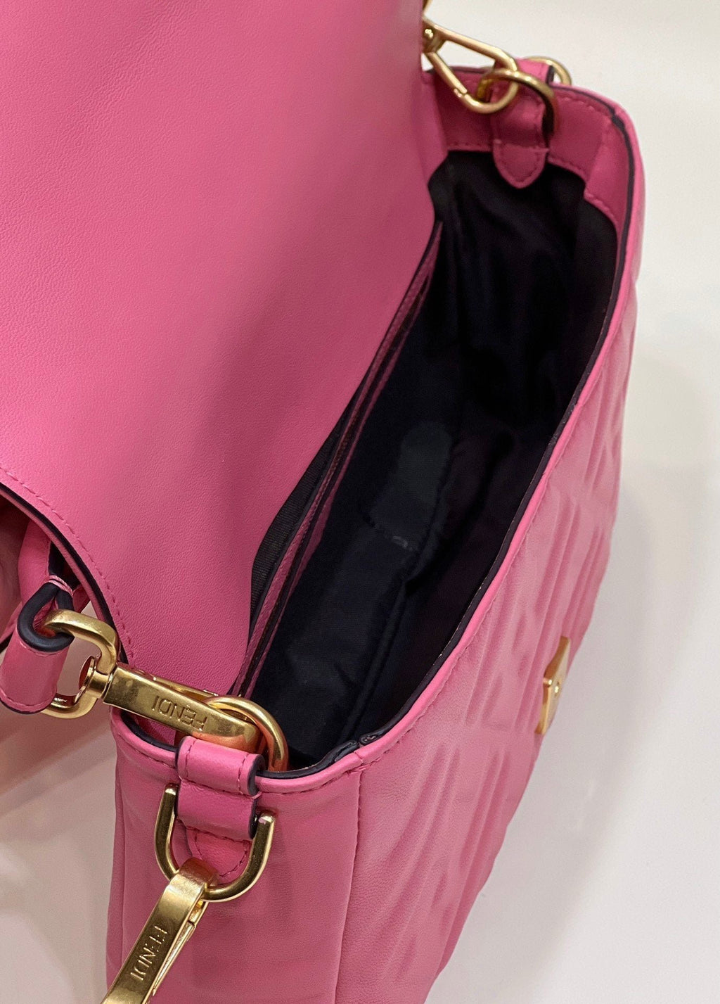 Fendi Baguette Midi 27cm Pink