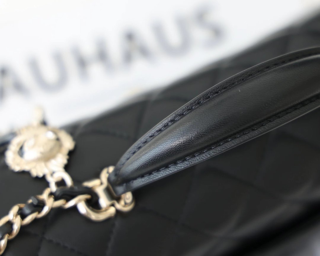 Chanel Mini Flapbag With Top Handle AS2431 20cm Black