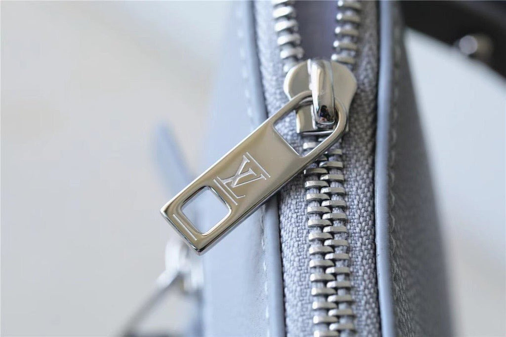 Louis Vuitton Pochette Ipad Grey Aerogram For Men, Men’s Wallet 30cm LV M81029