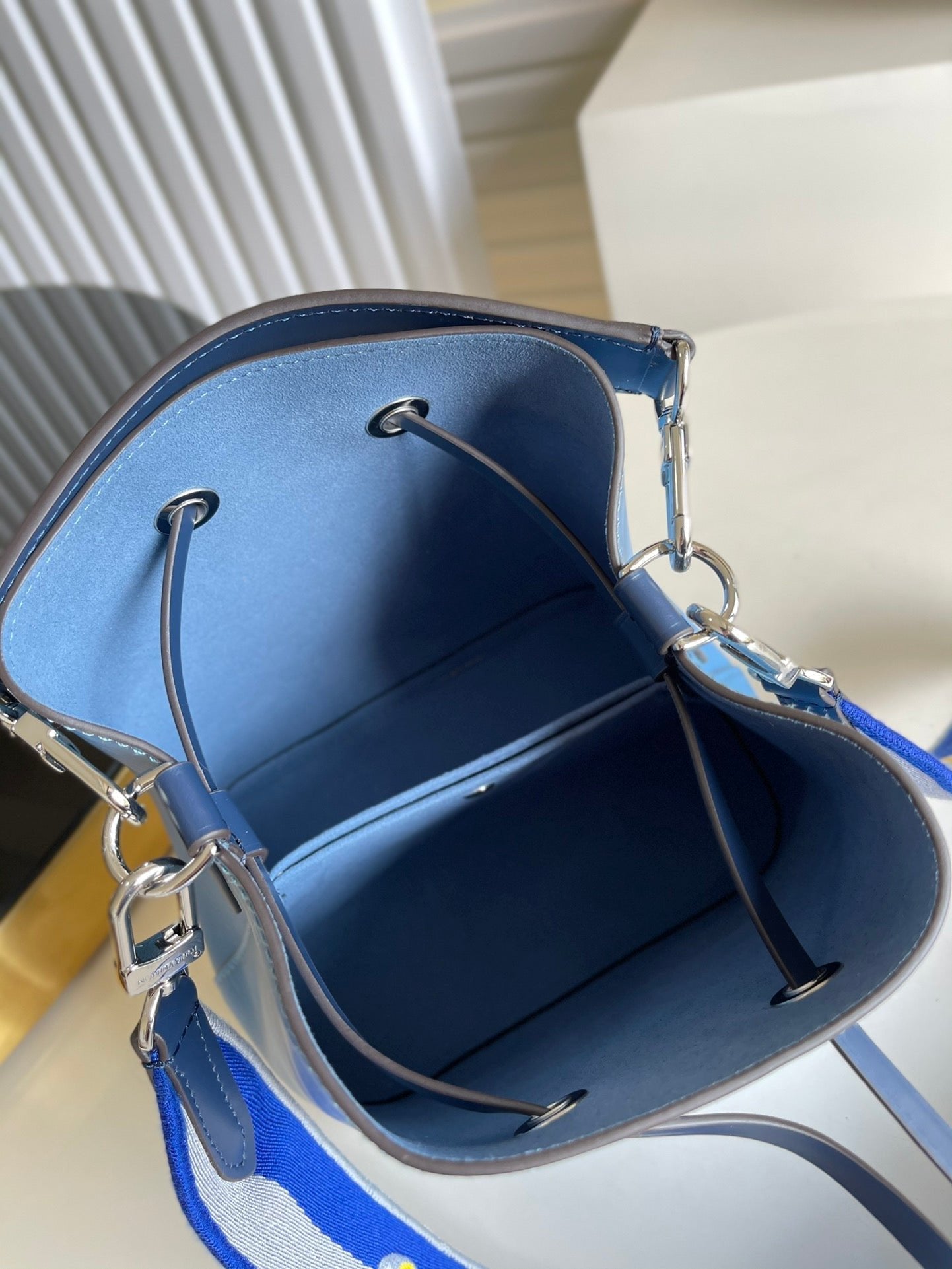 Louis Vuitton NeoNoe BB 20cm Blue