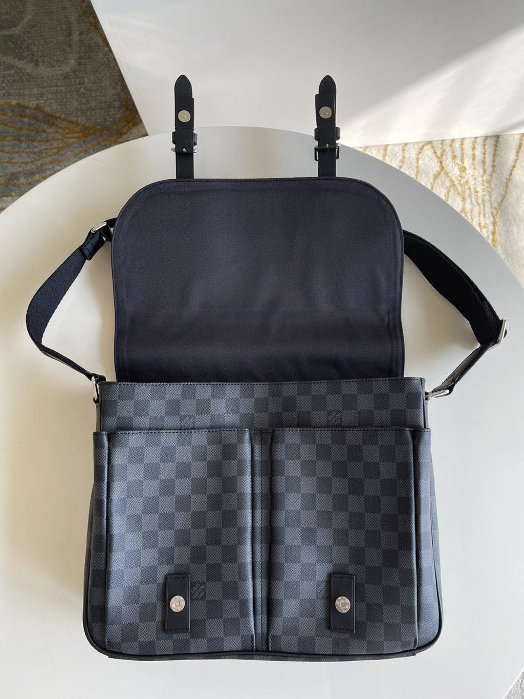 Louis Vuitton Christopher Messenger Bag Damier Graphite 33cm
