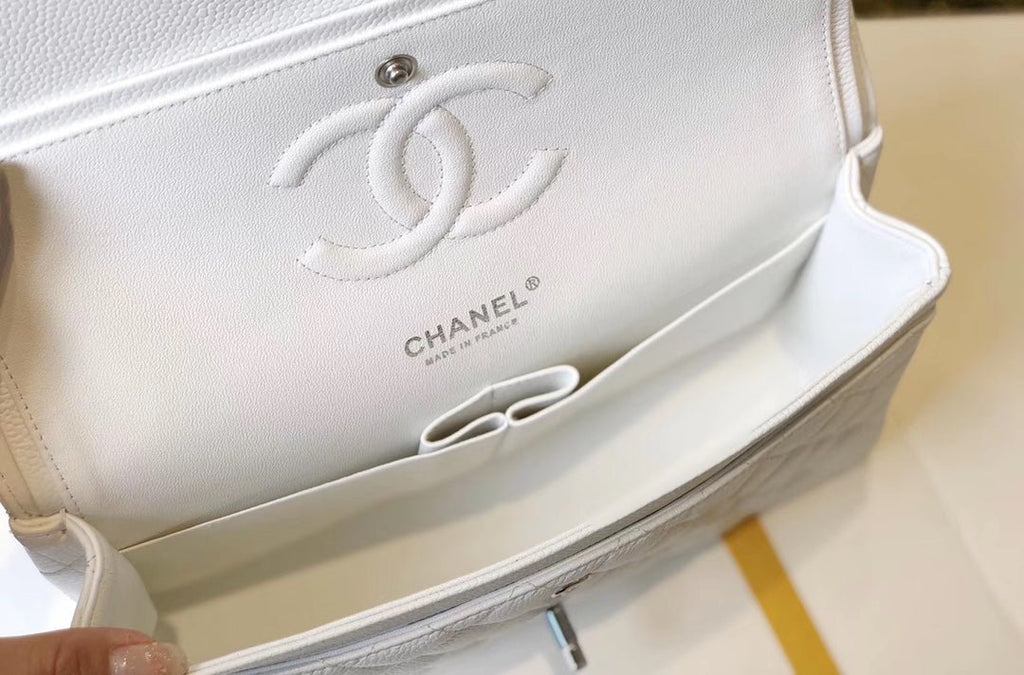 Chanel Classic Medium Flapbag Silver Hardware 26cm White