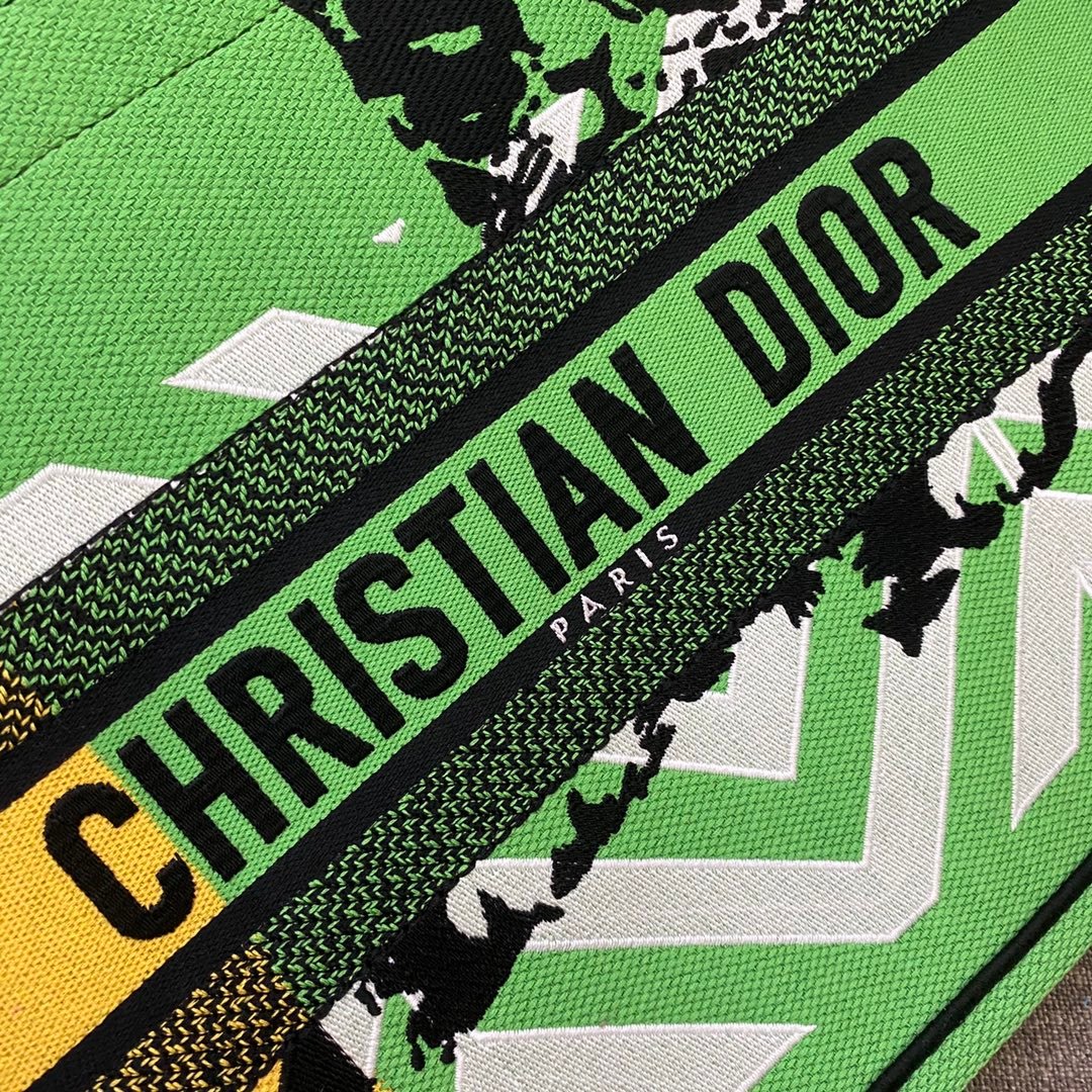 Christian Dior Medium Book Tote 36cm