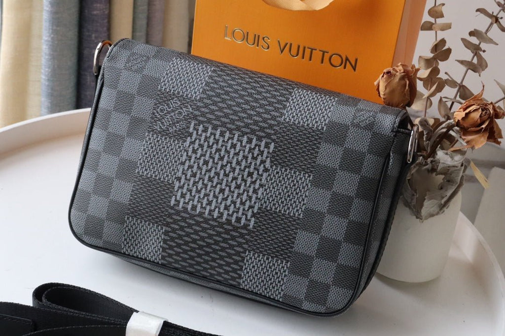 Louis Vuitton N50013 Studio Messenger 24cm
