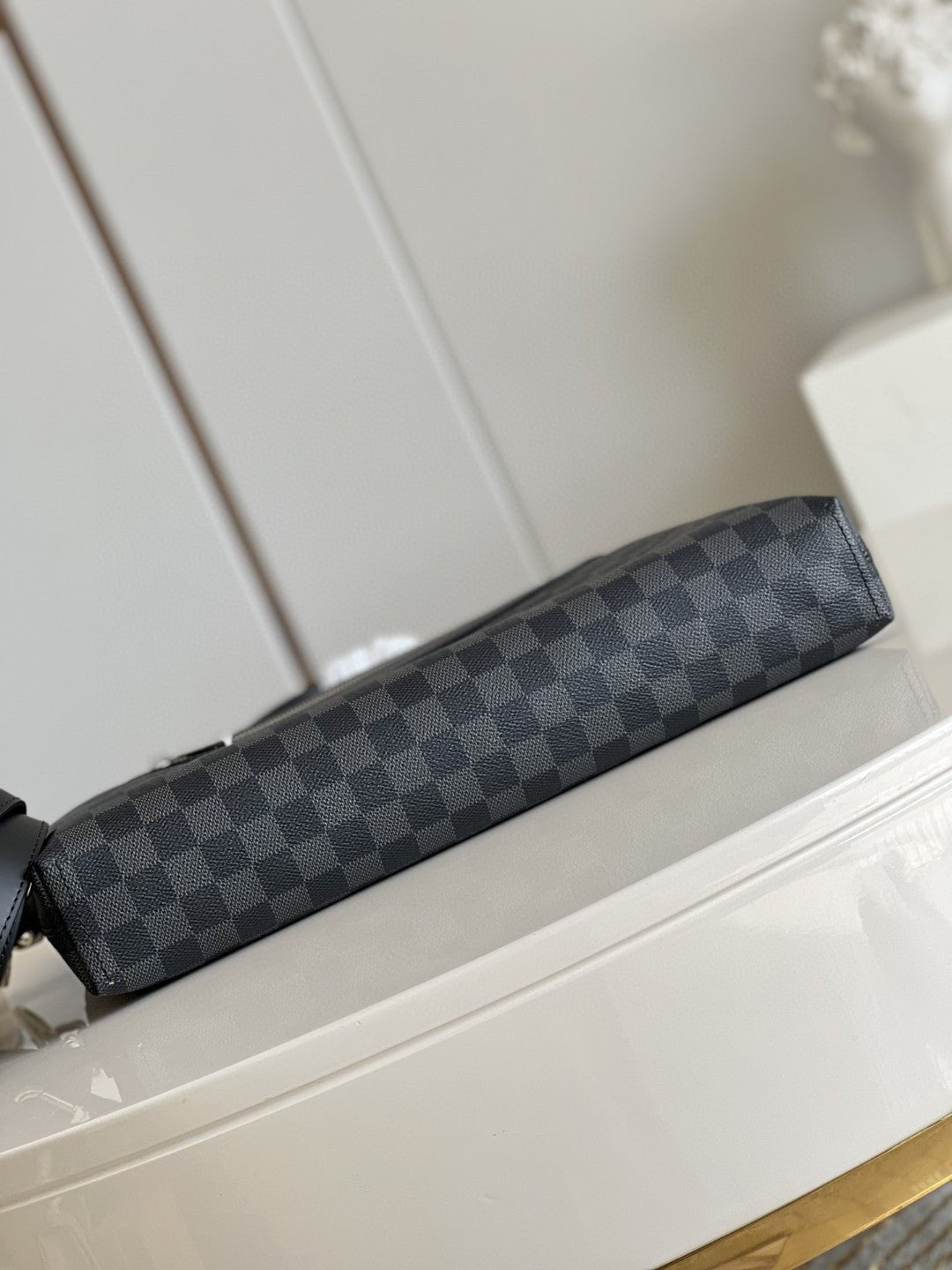 Louis Vuitton Porte Documents Jour Damier Graphite 37cm
