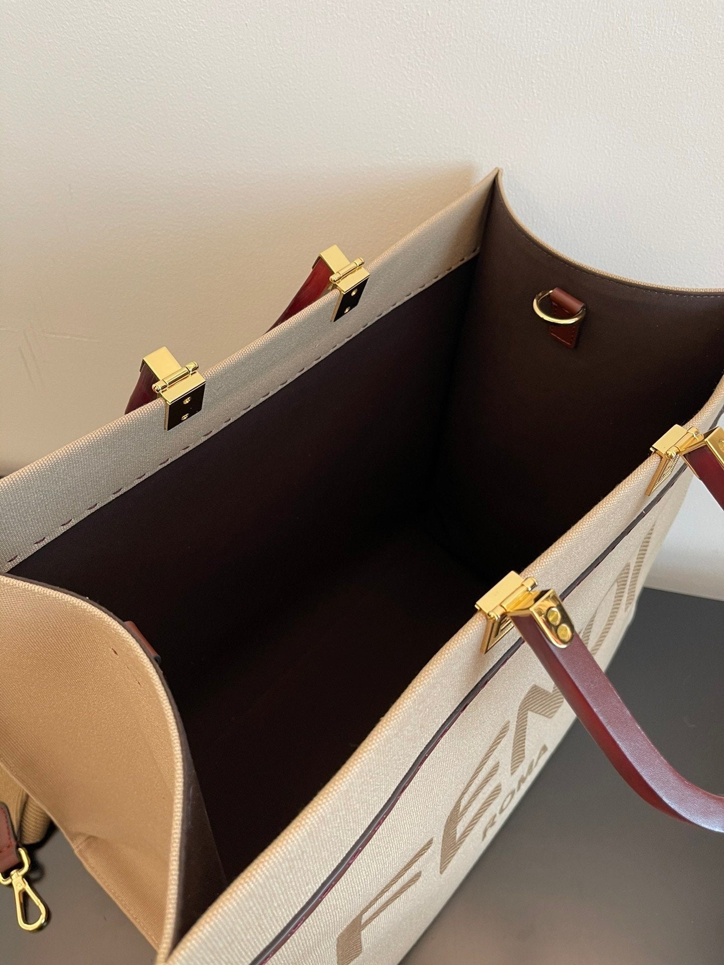 Fendi Tote Bag 35cm Beige