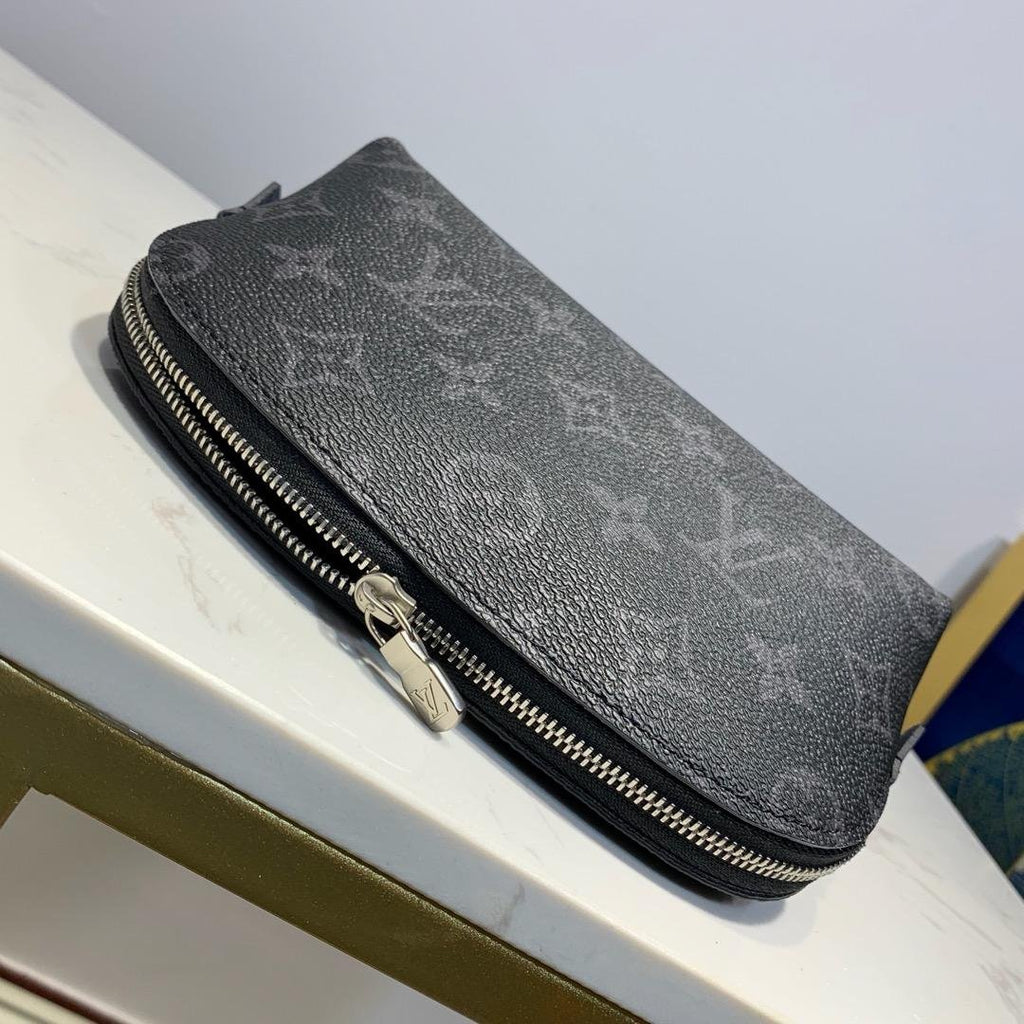 Louis Vuitton Cosmetic Pouch 19cm Black