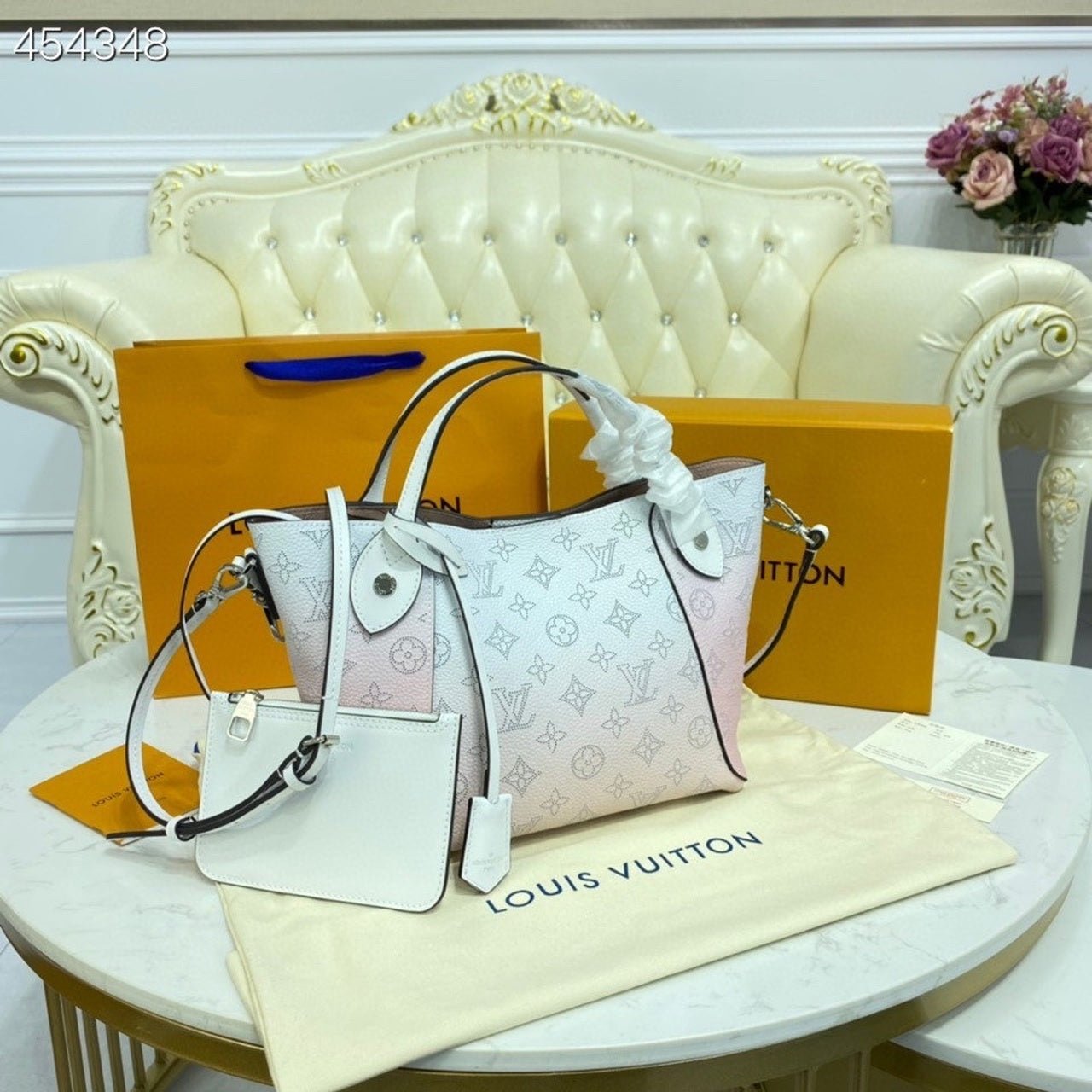 Louis Vuitton Hina PM Bag 22cm Mahina Calfskin Leather Spring/Summer Collection M57858 Gradient Pink