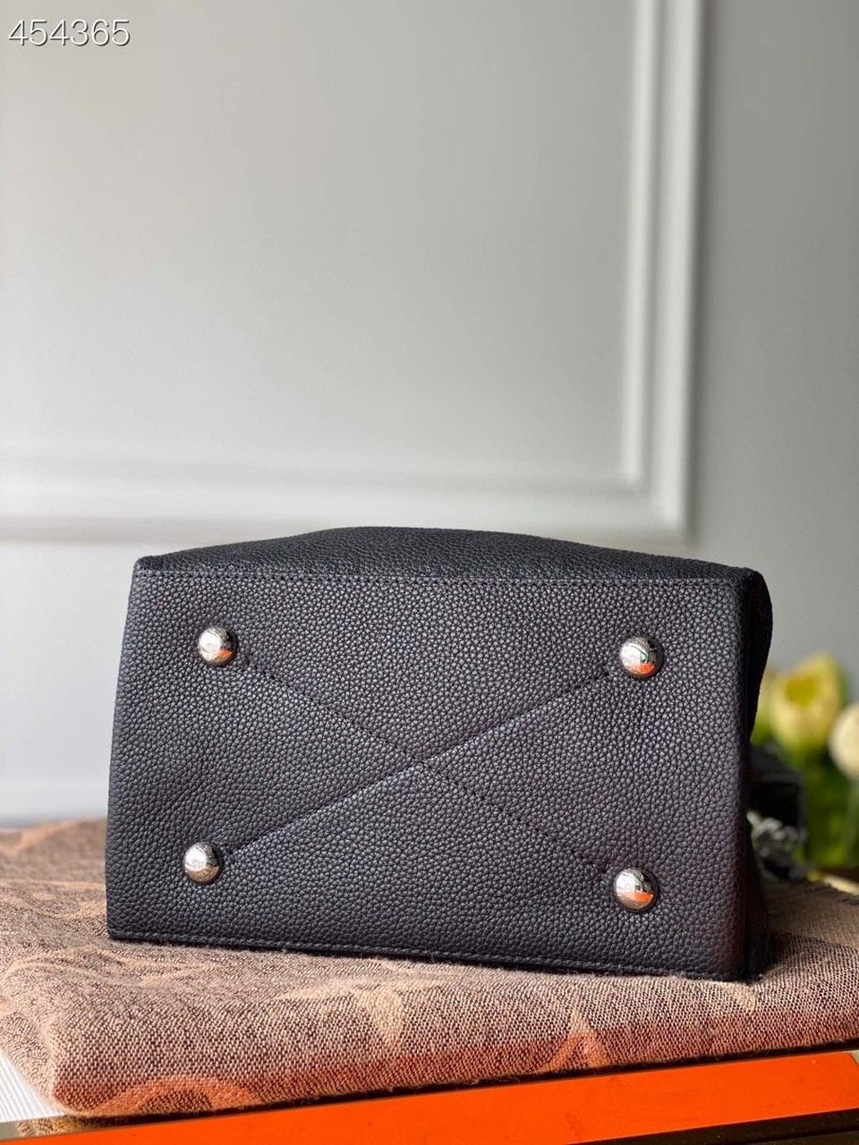 Louis Vuitton Muria Bag 22cm Mahina Calfskin Leather Spring/Summer Collection M55800 Black