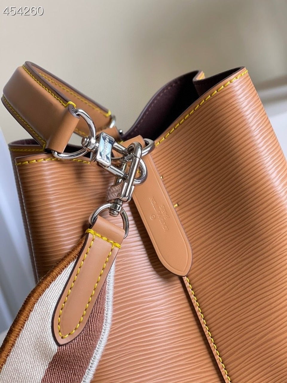 Louis Vuitton NeoNoe BB Bucket Bag 20cm Epi Canvas Leather Spring/Summer Collection M53610 Gold Honey