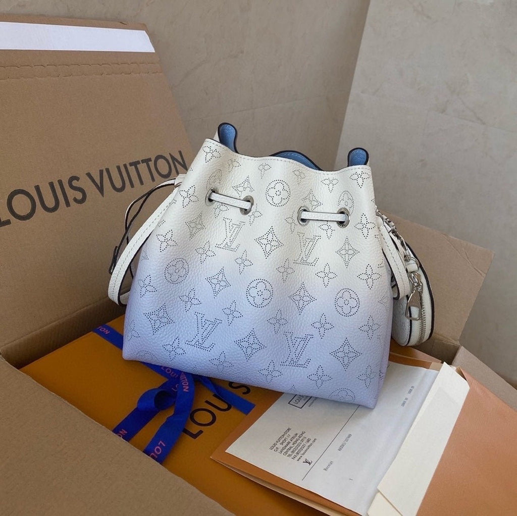 Louis Vuitton Bella Bucket Bag 22cm Mahina Calfskin Leather Spring/Summer Collection M57855 Light Blue