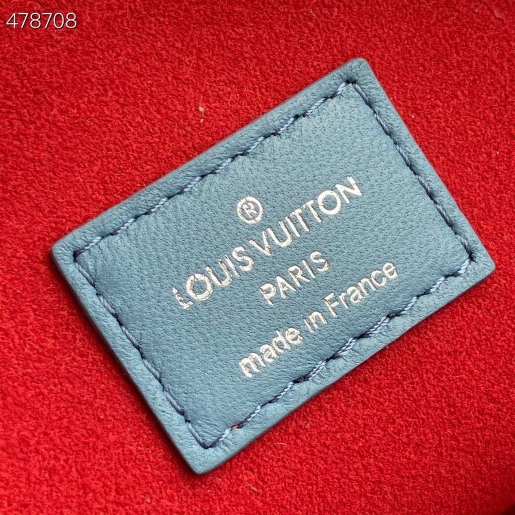 Louis Vuitton Coussin PM Bag 26cm Monogram Embossed Puffy Lambskin Leather Spring/Summer Collection M57793 Light Blue