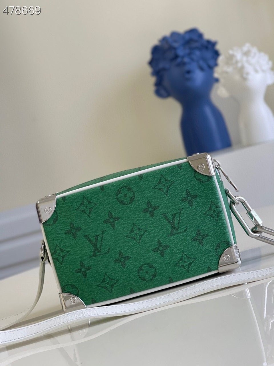 Louis Vuitton Mini Soft Trunk 18cm Zoom with Friends Monogram Canvas Spring/Summer Collection M80159, Green