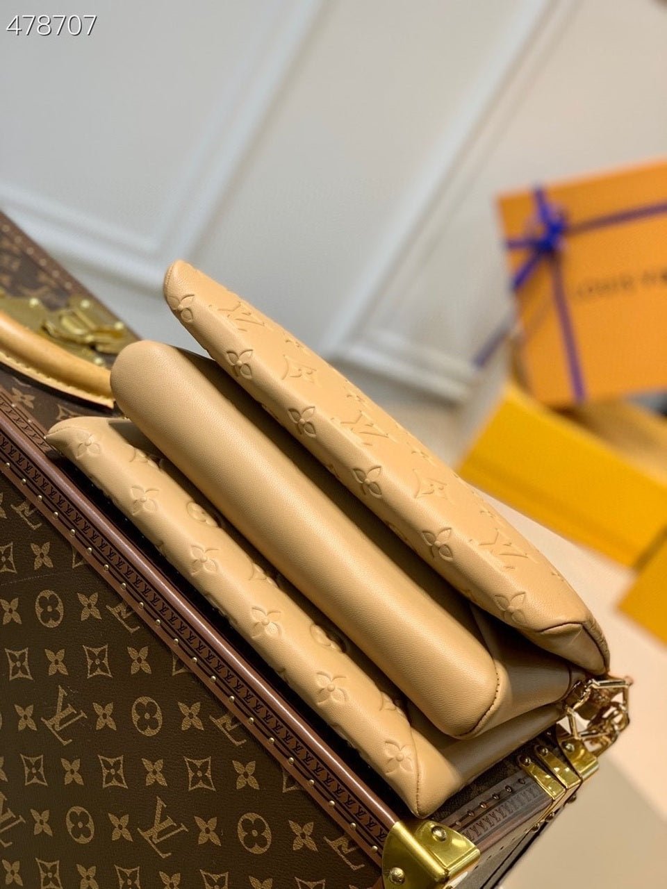 Louis Vuitton Coussin PM Bag 26cm Monogram Embossed Puffy Lambskin Leather Spring/Summer Collection M57793 Brown