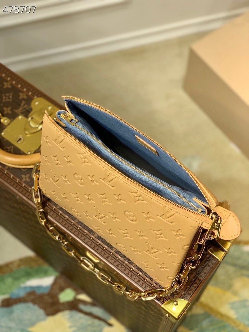 Louis Vuitton Coussin PM Bag 26cm Monogram Embossed Puffy Lambskin Leather Spring/Summer Collection M57793 Brown