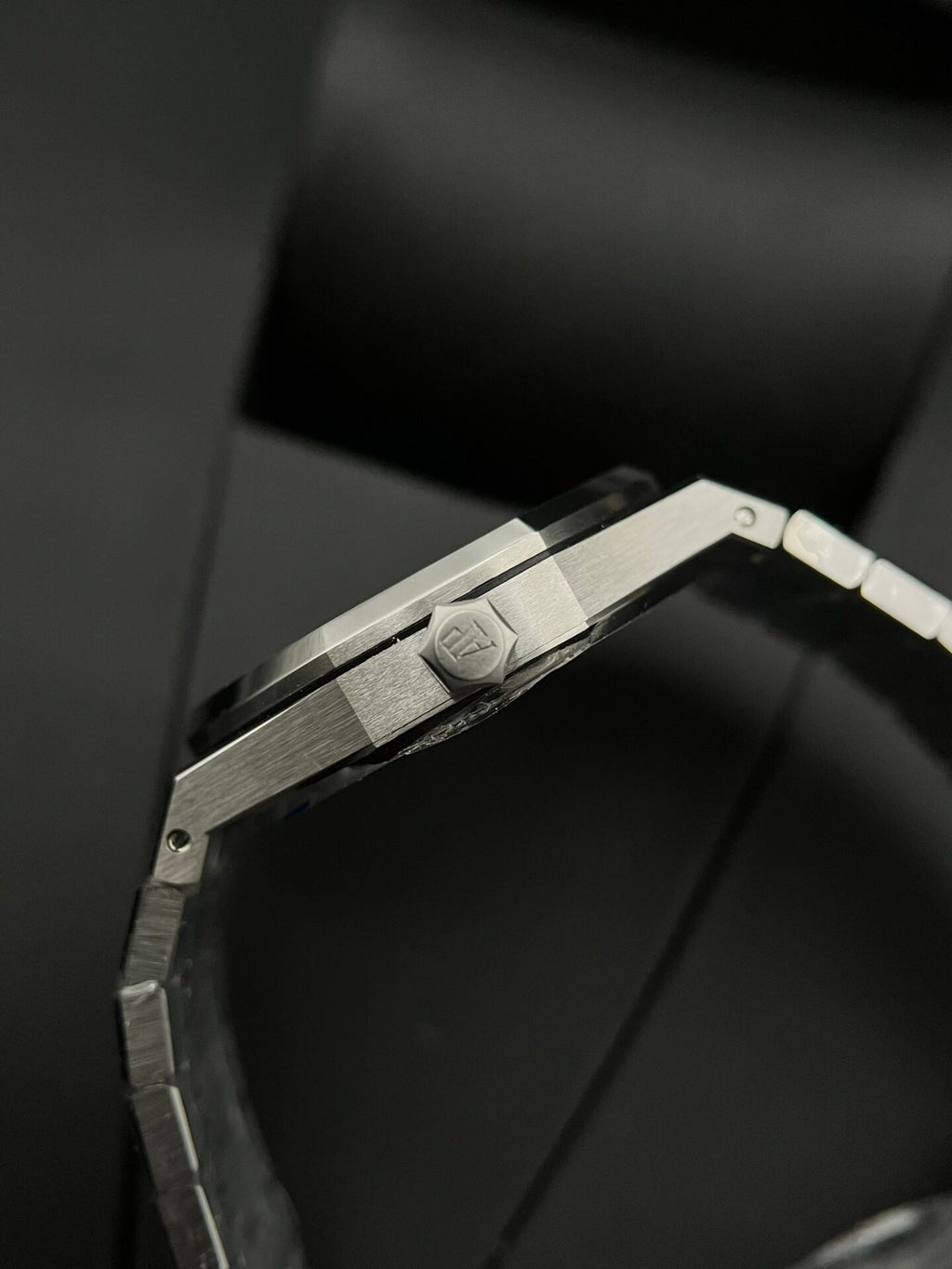 Audemars Piguet Royal Oak 15500ST Watch Blue Dial 41mm