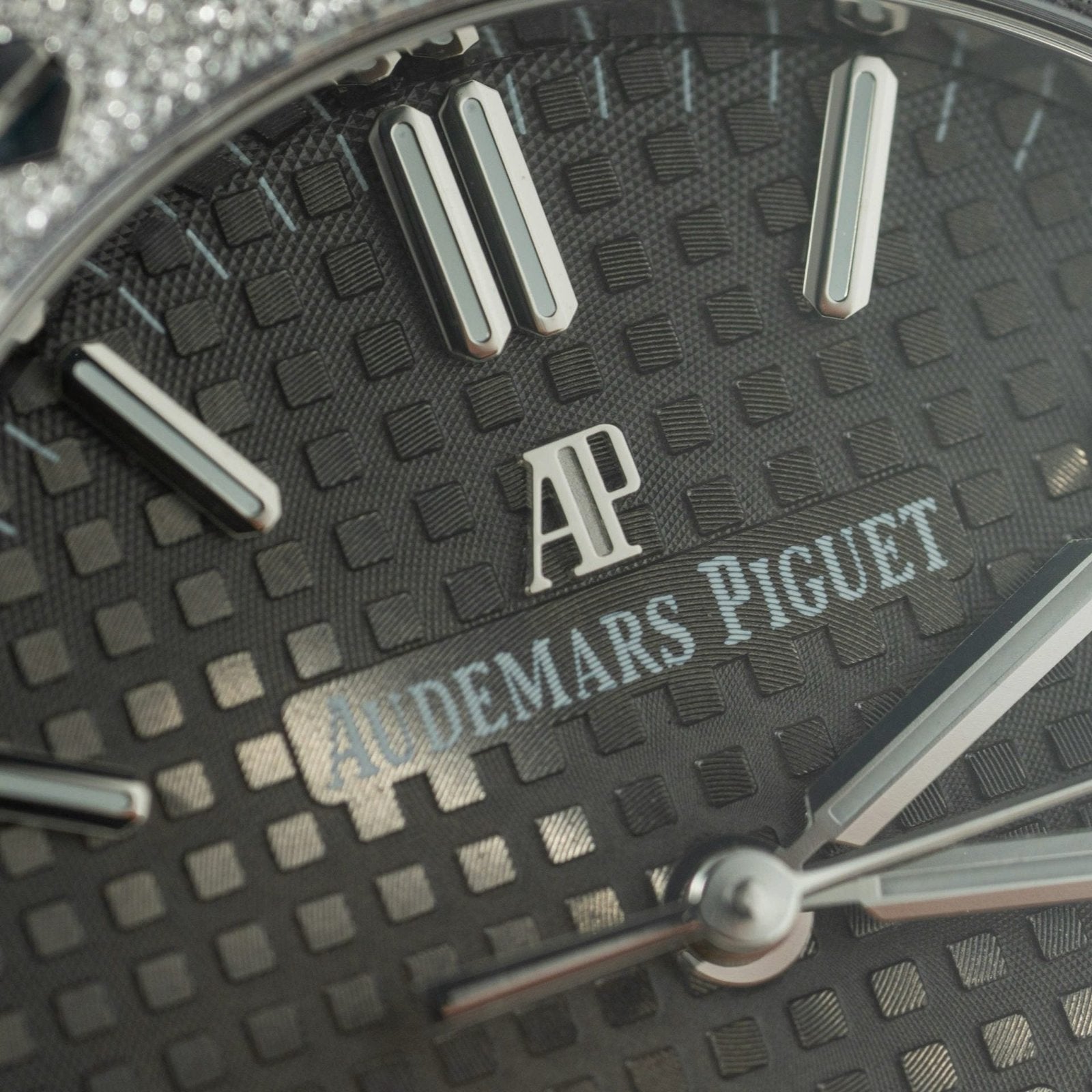 Audemars Piguet 15454 Fosted Gold Watch Grey Dial 37mm