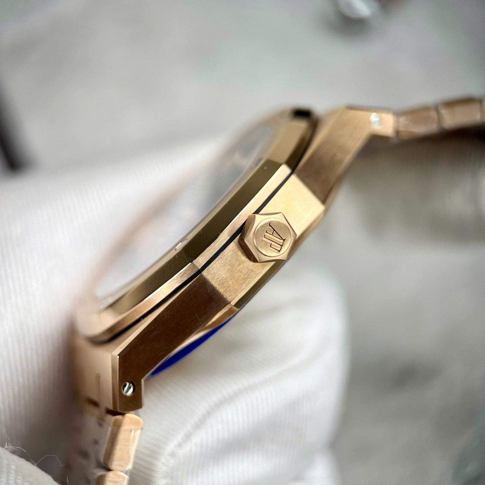 Audemars Piguet 15500 Watch Blue Dial 41mm