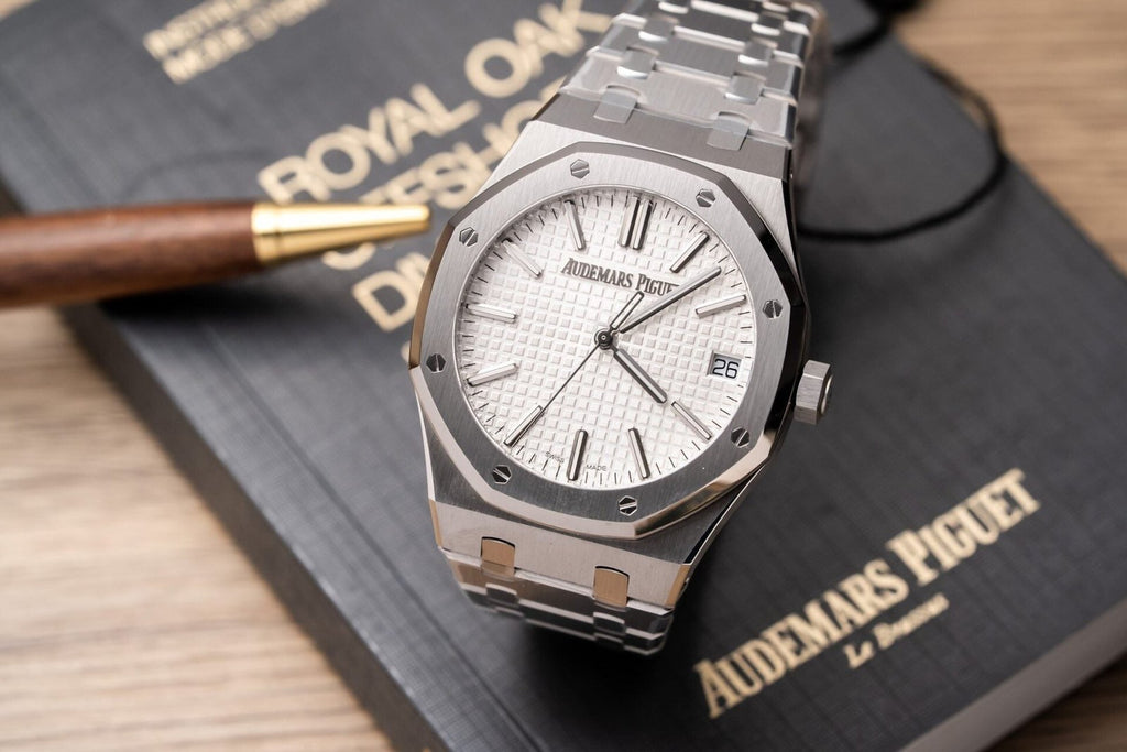 Audemars Piguet 15500ST Watch White Dial 41mm