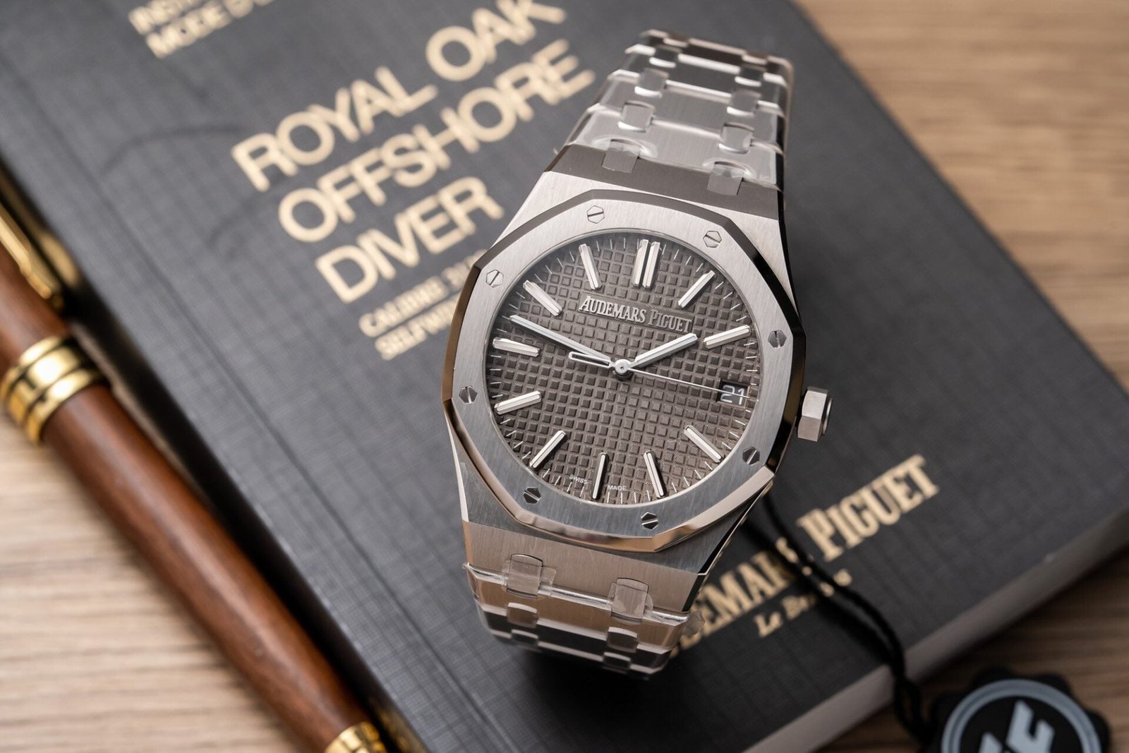 Audemars Piguet 15500ST Watch Gray Dial 41mm