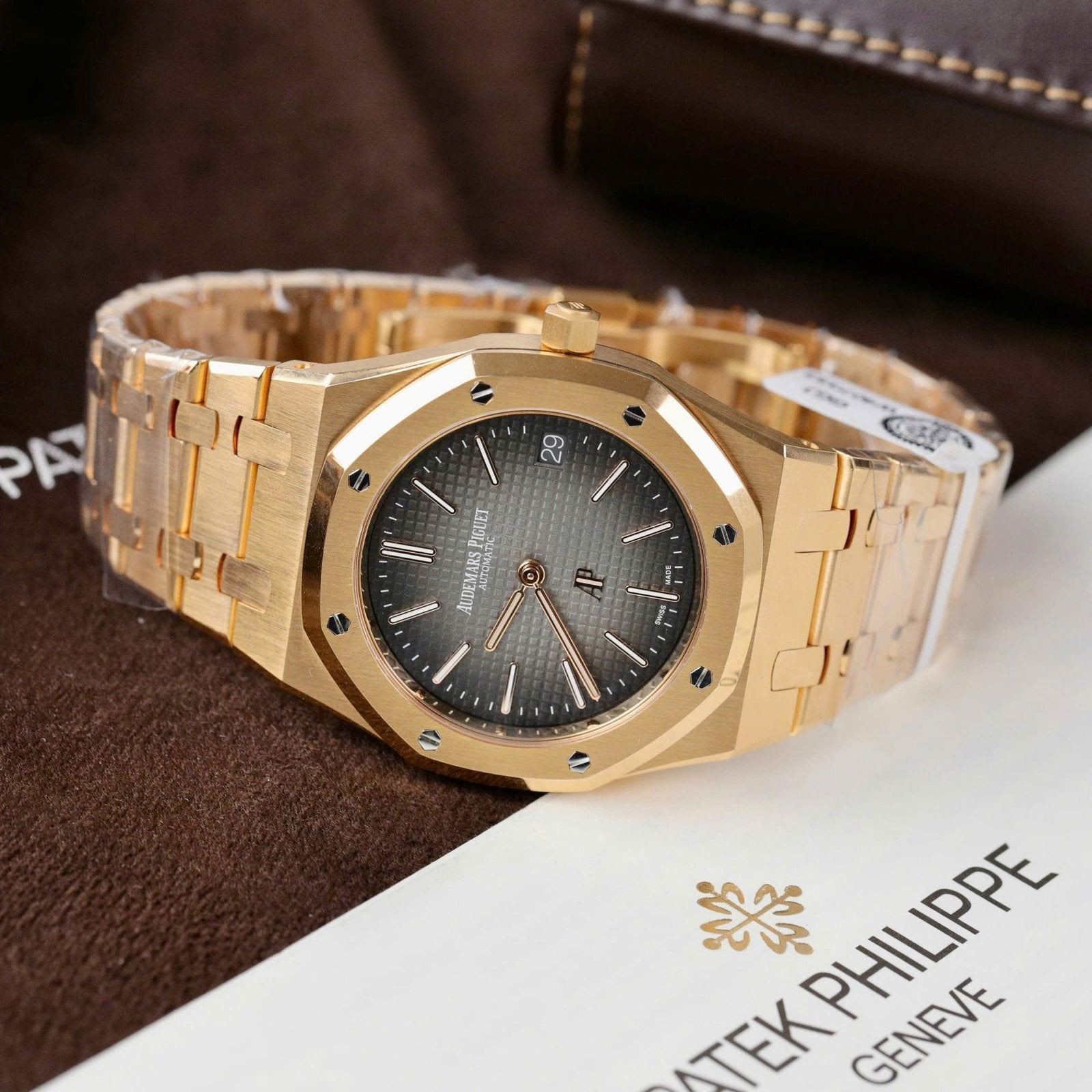 Audemars Piguet Watch Royal Oak Jumbo 16202OR Gold Wrapped 39mm