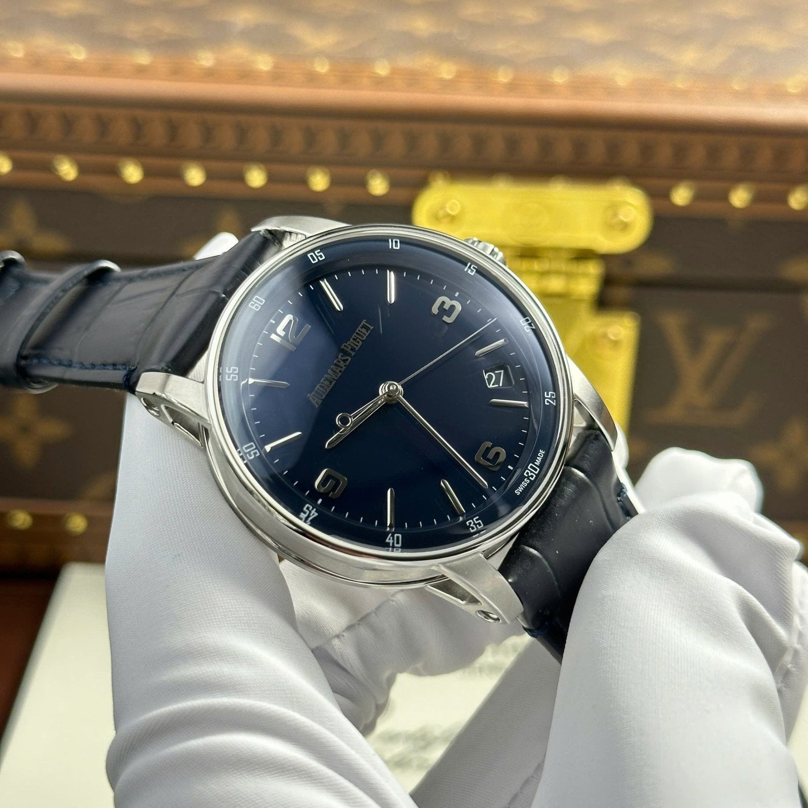 Audemars Piguet Code 11.59 Selfwinding 15210OR Watch Blue Dial 41mm