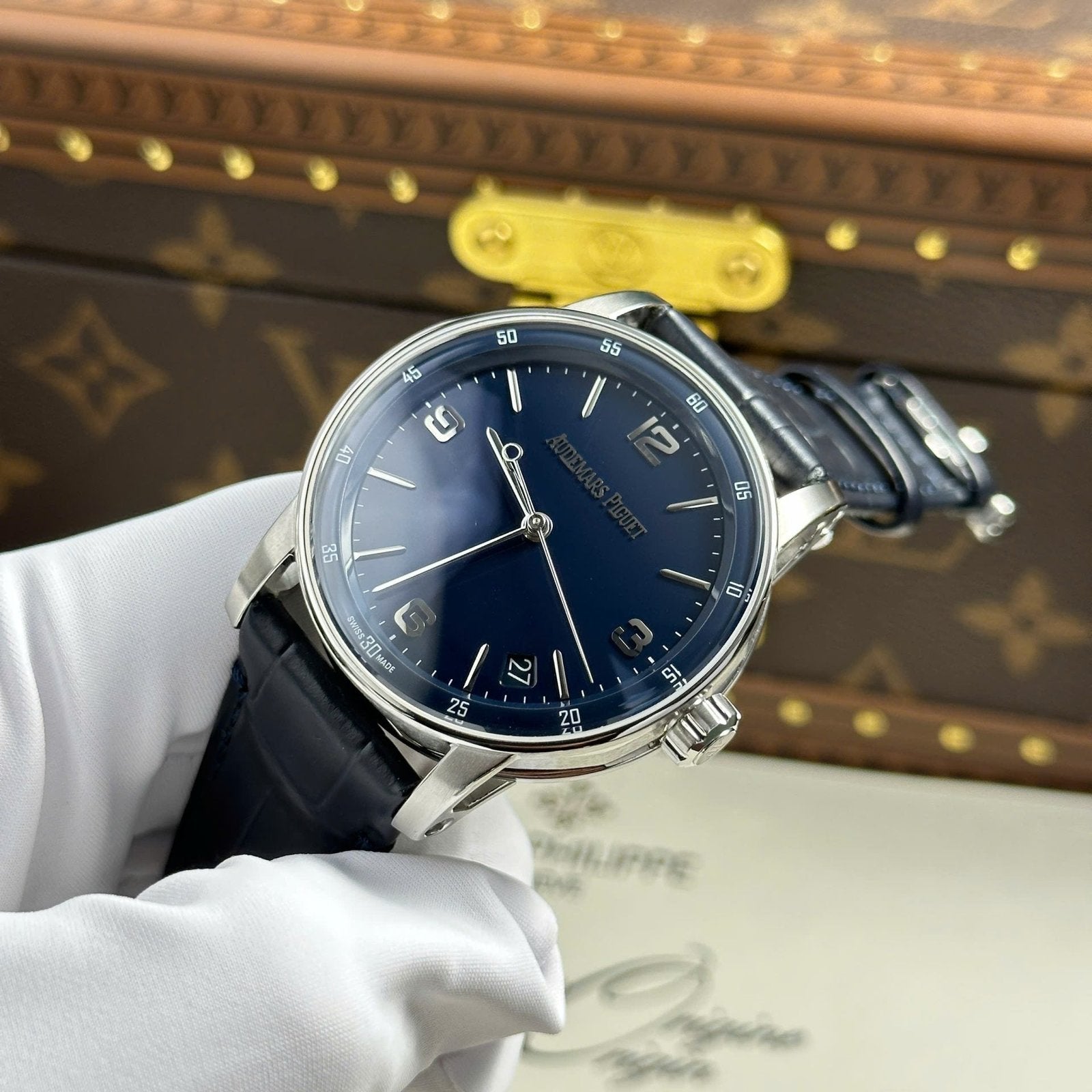 Audemars Piguet Code 11.59 Selfwinding 15210OR Watch Blue Dial 41mm