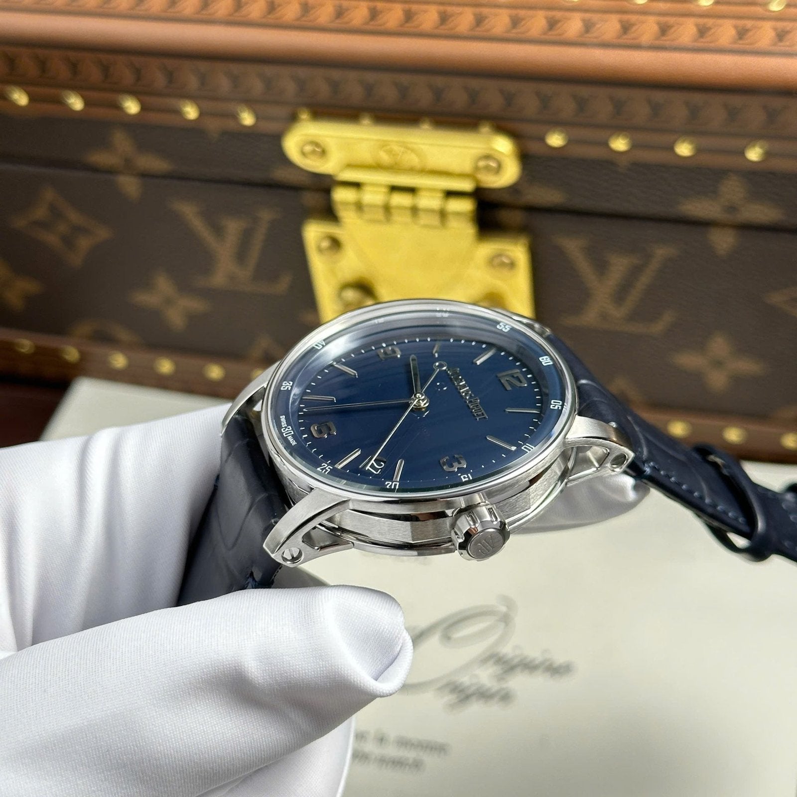 Audemars Piguet Code 11.59 Selfwinding 15210OR Watch Blue Dial 41mm