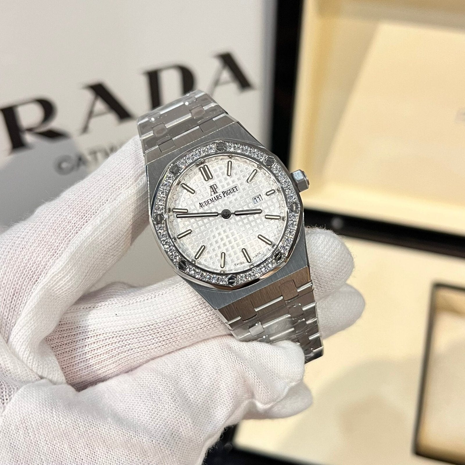 Audemars Piguet Watch Women’s White Dial 33mm
