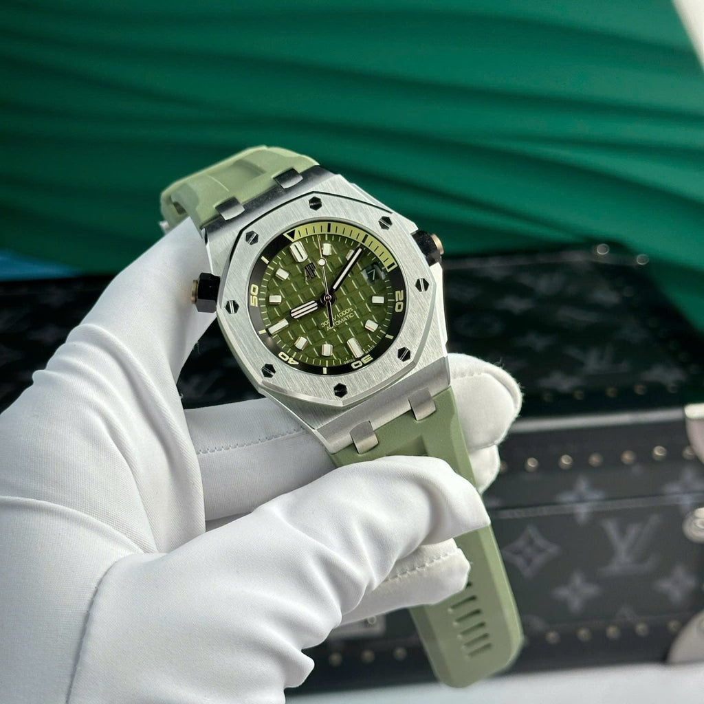Audemars Piguet Watch Royal Oak Offshore 15720ST Green 42mm
