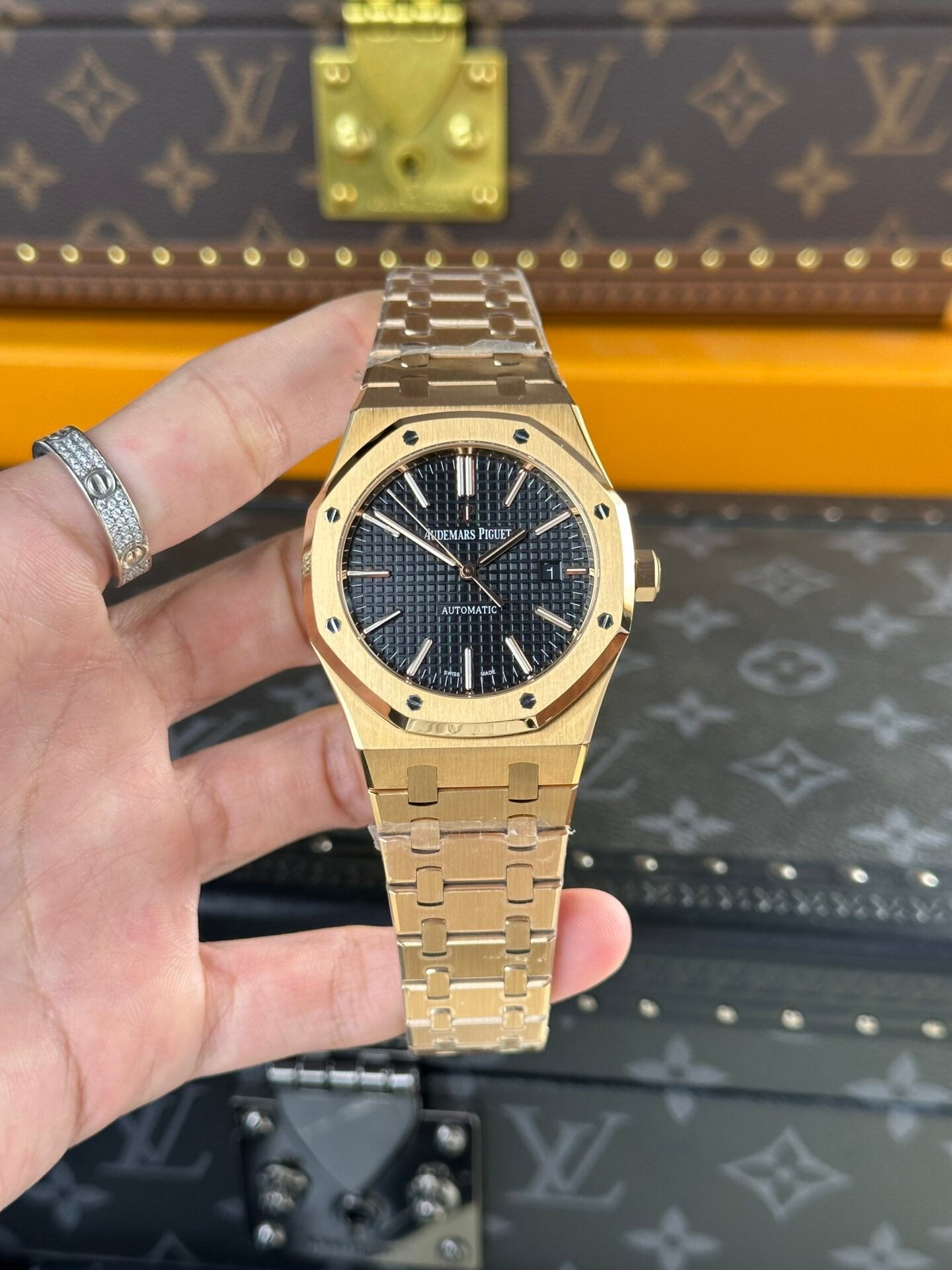 Audemars Piguet Watch Royal Oak 15400OR Black Dial 41mm